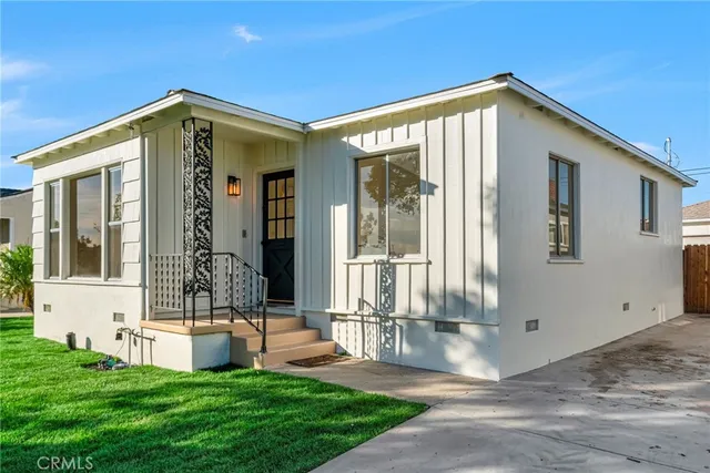 $915,000 | 2729 Greentop Street, Lakewood, CA 90712