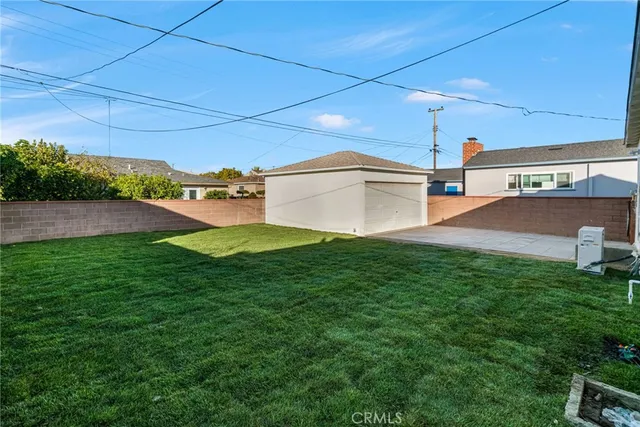 $915,000 | 2729 Greentop Street, Lakewood, CA 90712