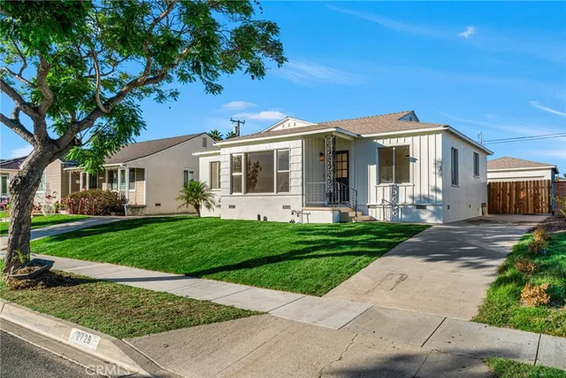 $915,000 | 2729 Greentop Street, Lakewood, CA 90712