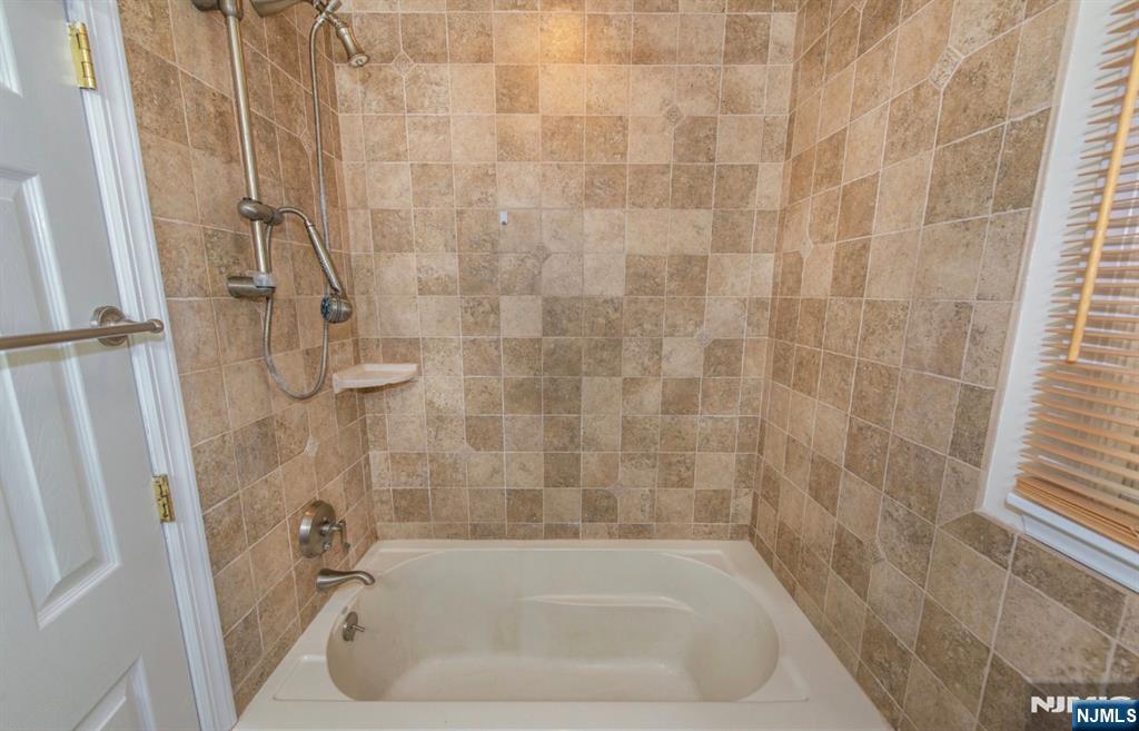 8 Pershing Street Emerson, NJ 07630 - Photo 16 of 25