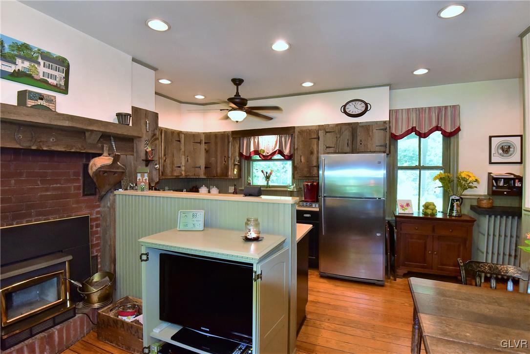 482 Mickley Road Whitehall, PA 18052 - Photo 12 of 40 Gallery Image 12