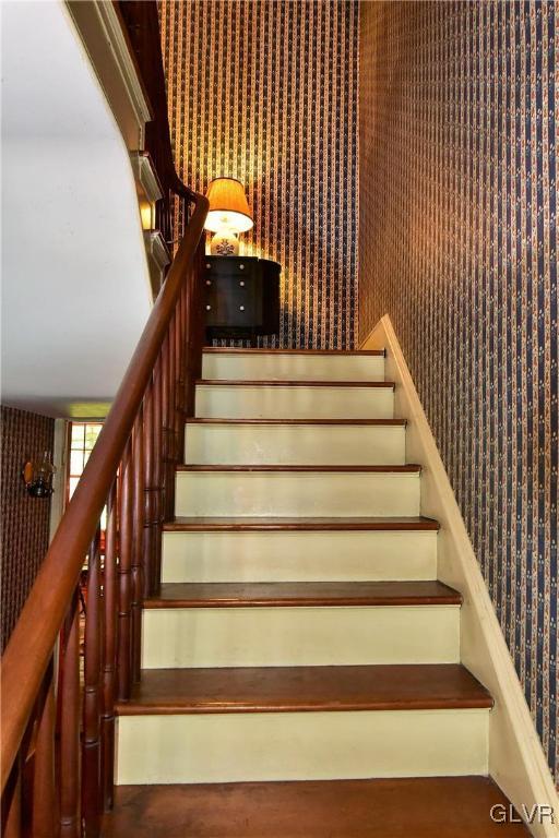 482 Mickley Road Whitehall, PA 18052 - Photo 14 of 40 Gallery Image 14