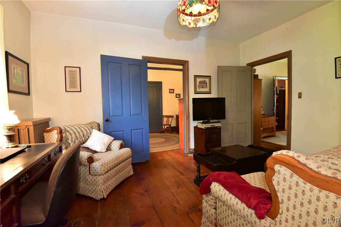 482 Mickley Road Whitehall, PA 18052 - Photo 20 of 40 Gallery Image 20