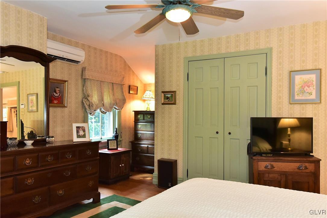 482 Mickley Road Whitehall, PA 18052 - Photo 25 of 40 Gallery Image 25