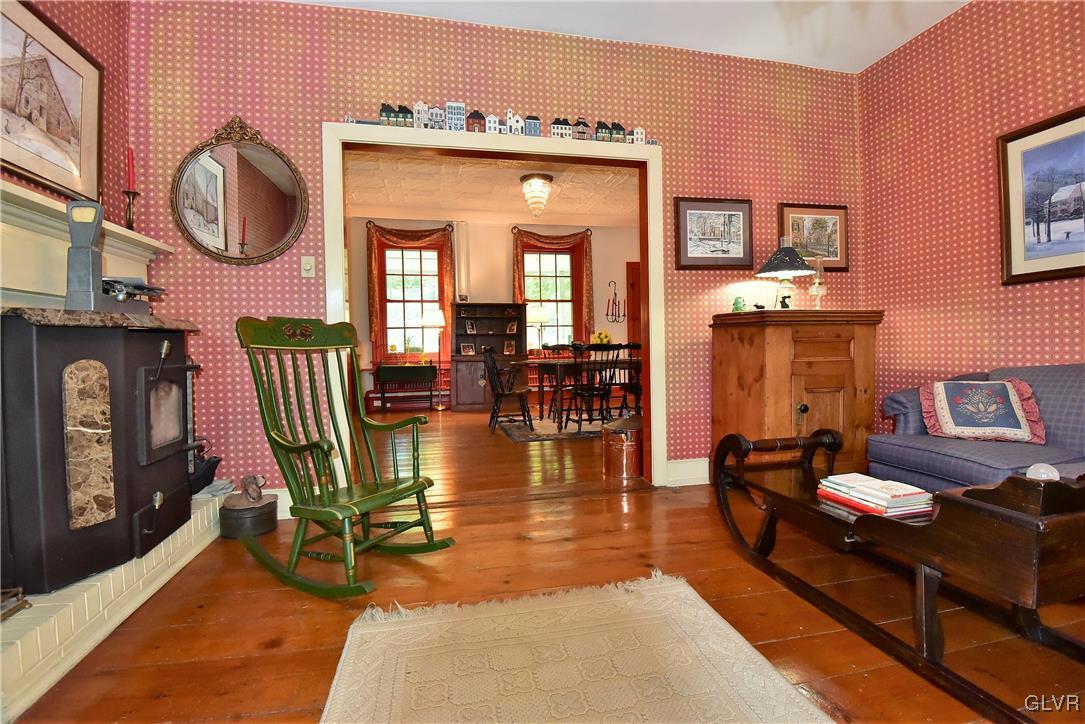 482 Mickley Road Whitehall, PA 18052 - Photo 5 of 40 Gallery Image 5
