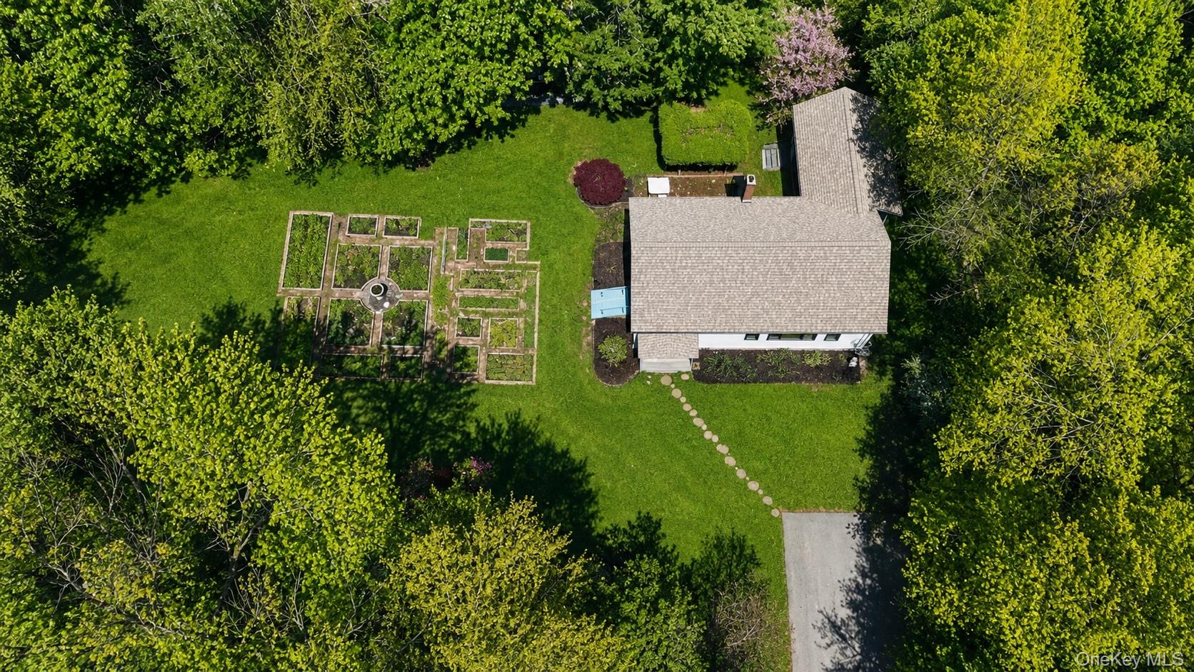 4 Clove Branch Road Hopewell Junction, NY 12533 - Photo 29 of 32 an aerial view of a house