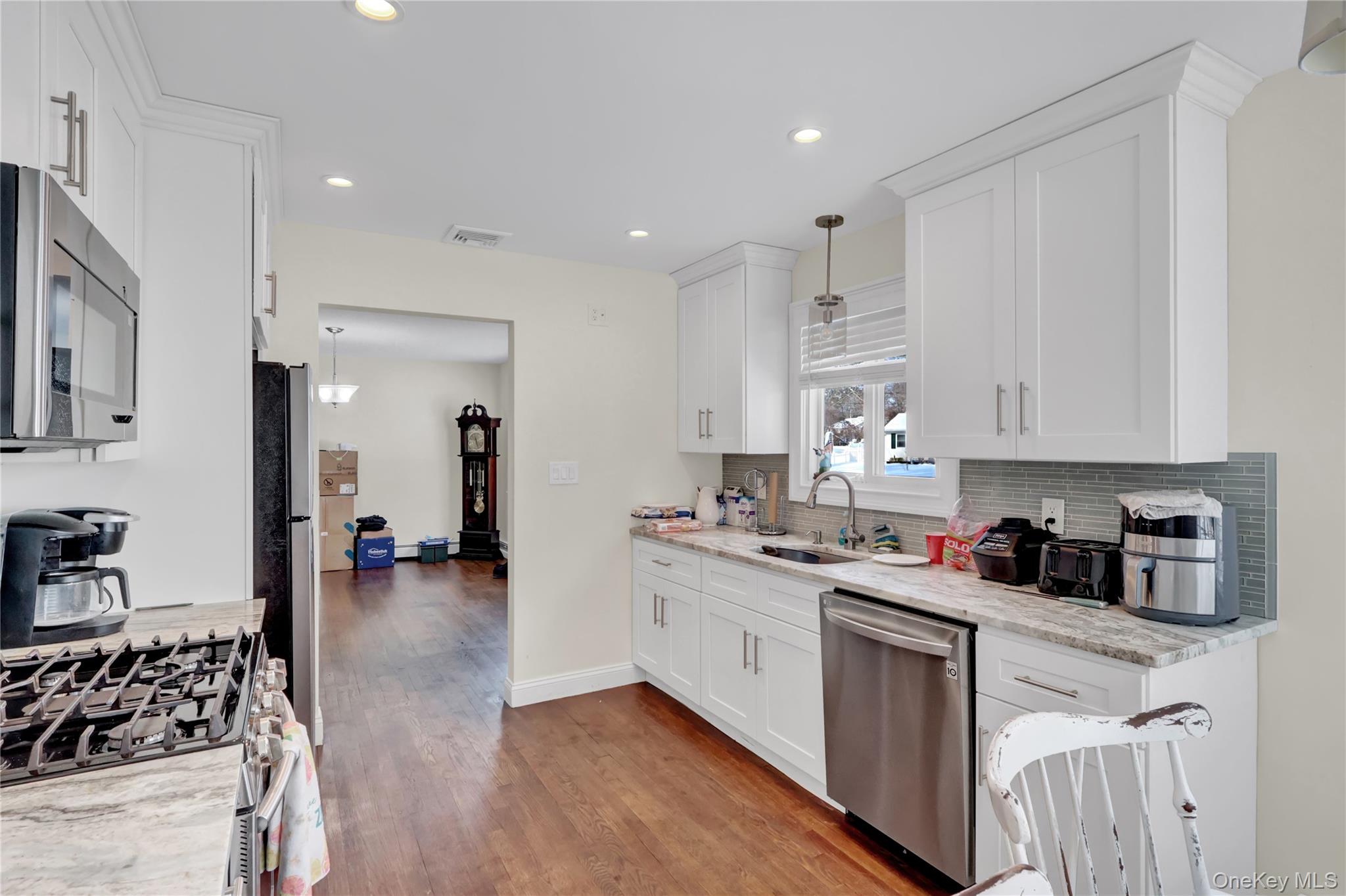 4 Halliday Road Coram, NY 11727 - Photo 8 of 28