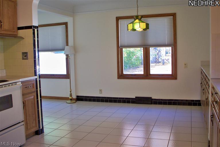 1830 Keystone Road Cleveland, OH 44134 - Photo 5 of 25