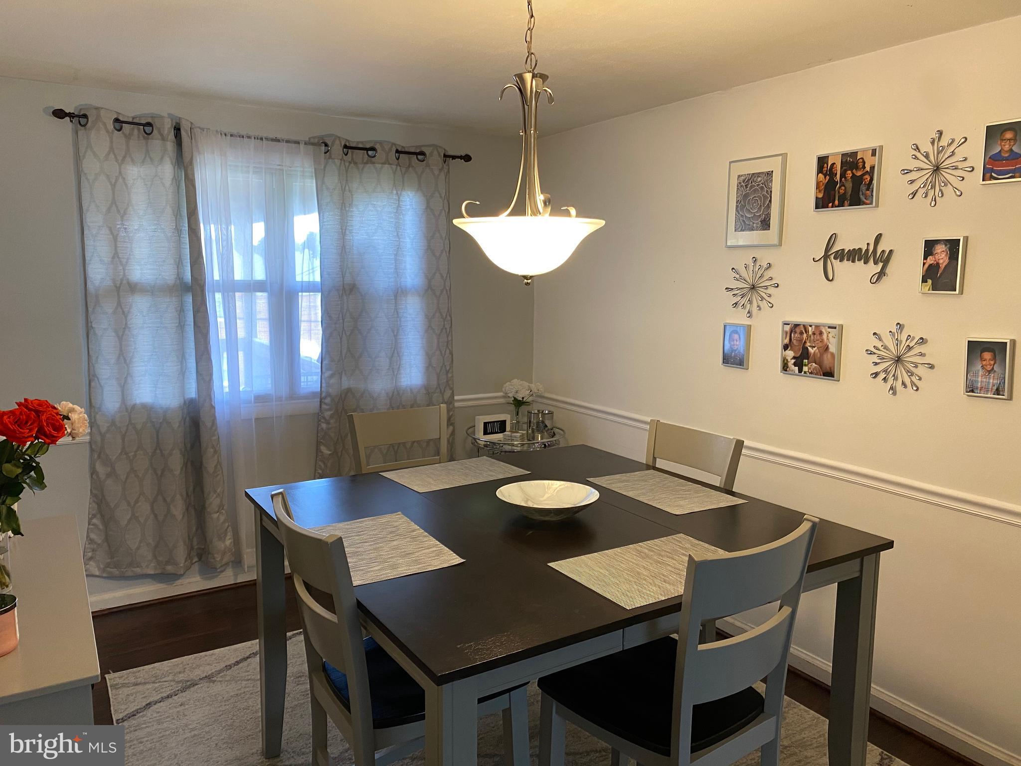 5440 Whitlock Road Baltimore, MD 21229 - Photo 2 of 10 Living Room