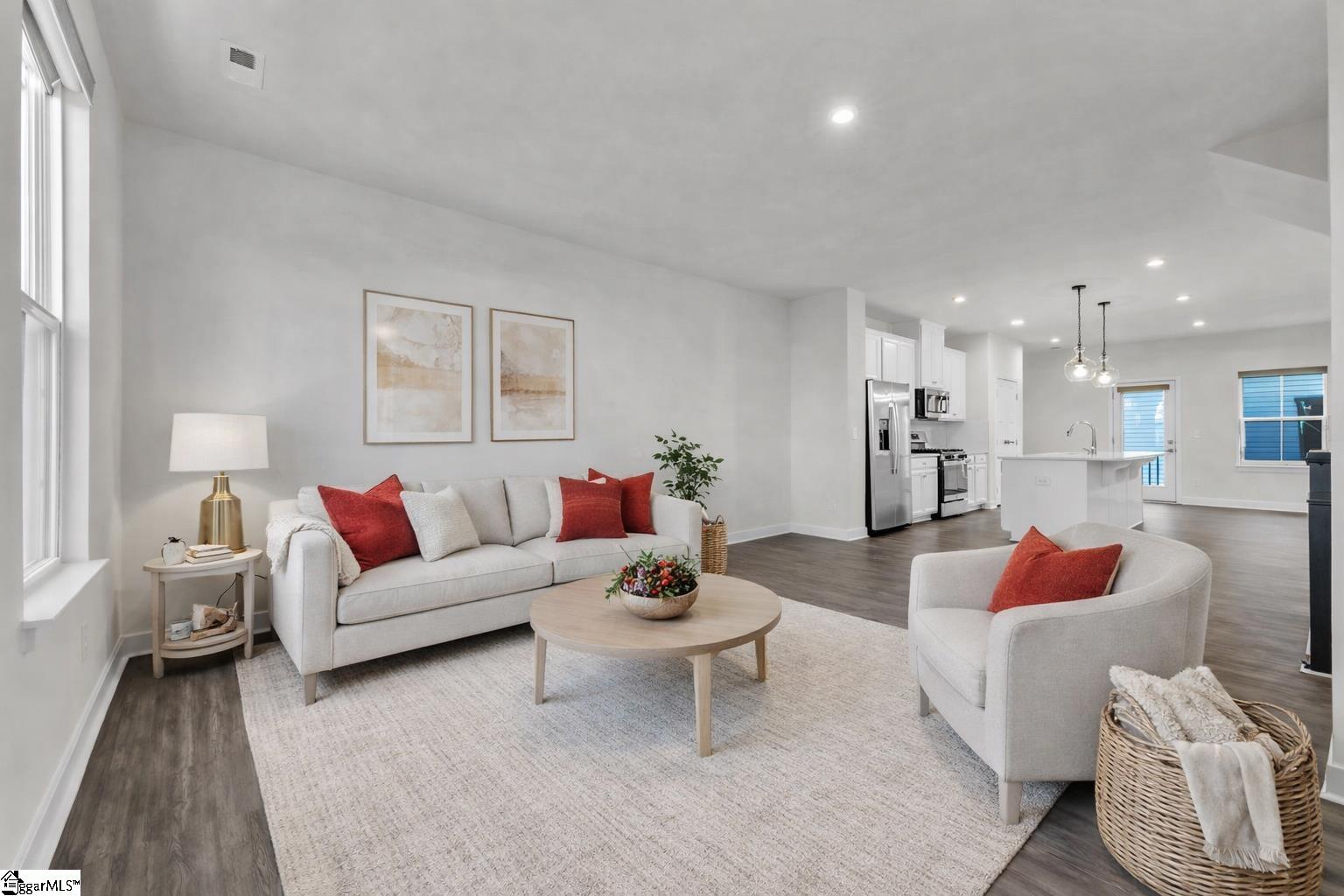 113 Rollins Avenue Greenville, SC 29607 - Photo 3 of 18