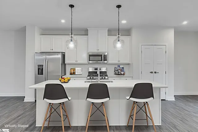 $399,900 | 113 Rollins Avenue, Greenville, SC 29607