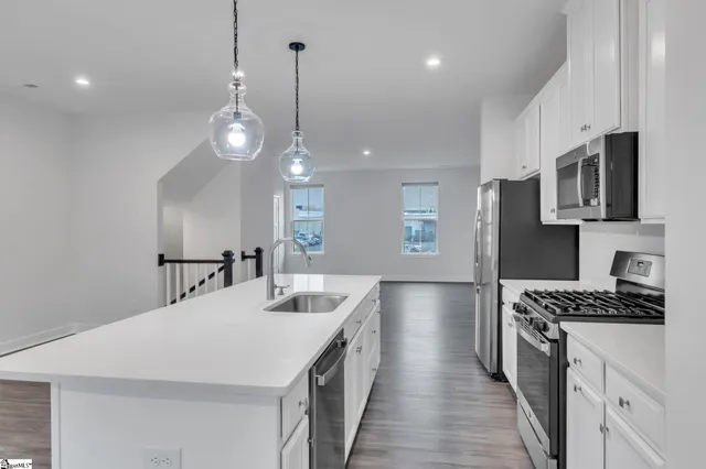 $399,900 | 113 Rollins Avenue, Greenville, SC 29607