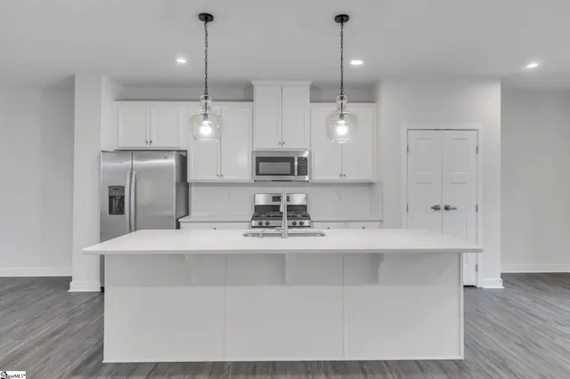 $399,900 | 113 Rollins Avenue, Greenville, SC 29607