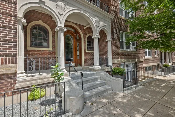 $499,000 | 10 Melvin Avenue, Unit 7, Boston, MA 02135