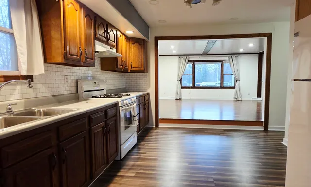 $179,900 | 2617 Dale Drive, Six Lakes, MI 48886