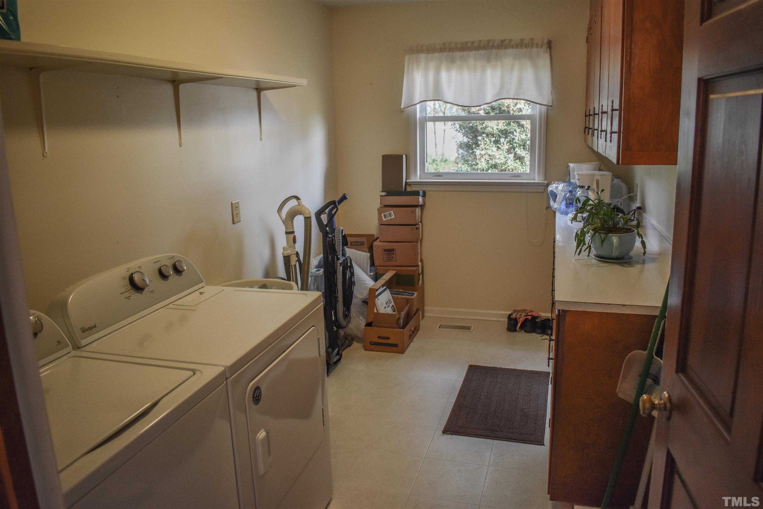 141 Country Store Road Selma, NC 27576 - Photo 13 of 16 Gallery Image 13
