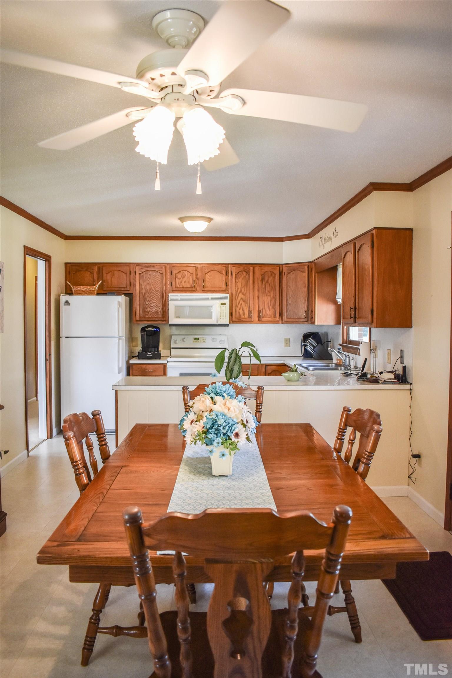 141 Country Store Road Selma, NC 27576 - Photo 4 of 16 Gallery Image 4