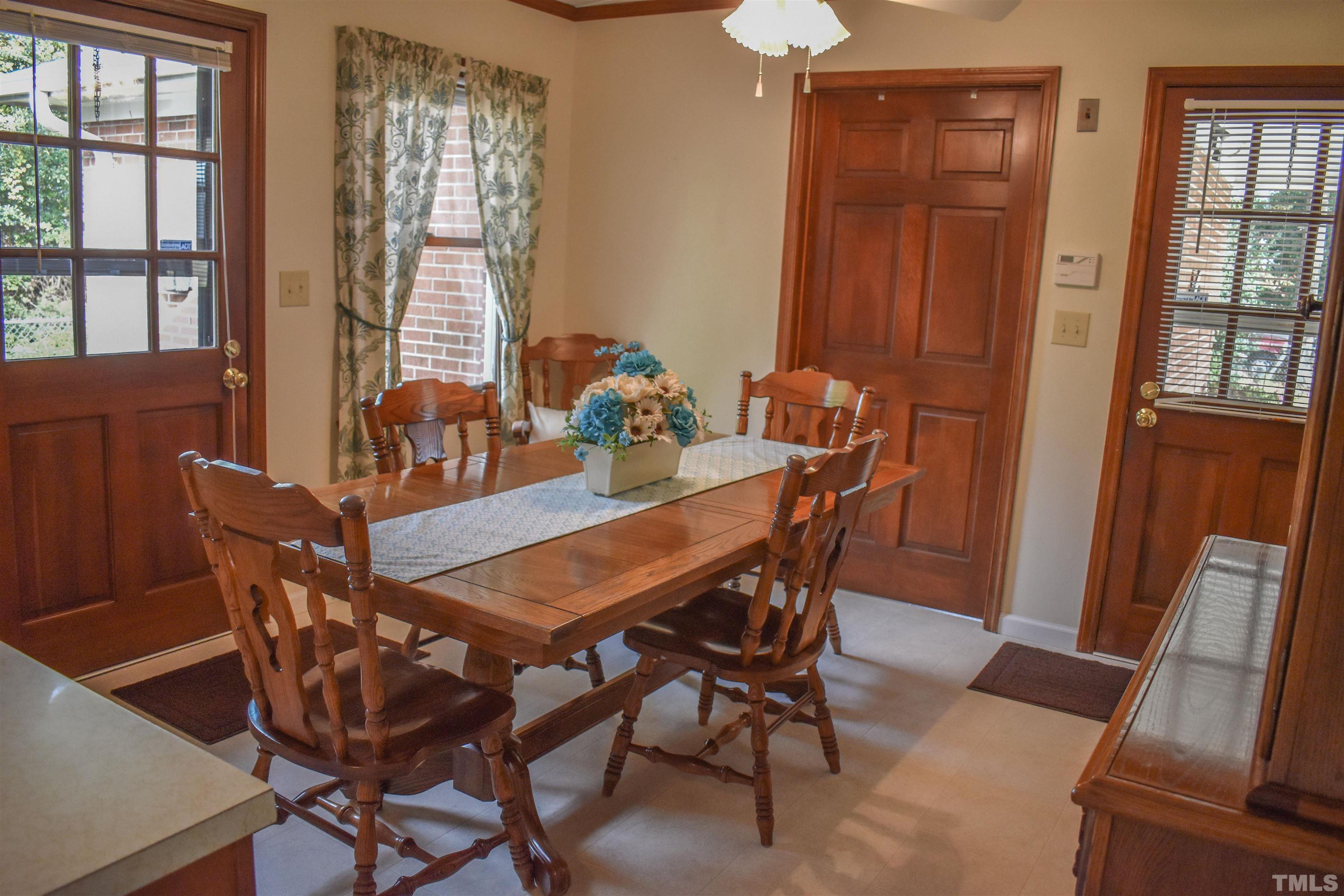 141 Country Store Road Selma, NC 27576 - Photo 5 of 16 Gallery Image 5