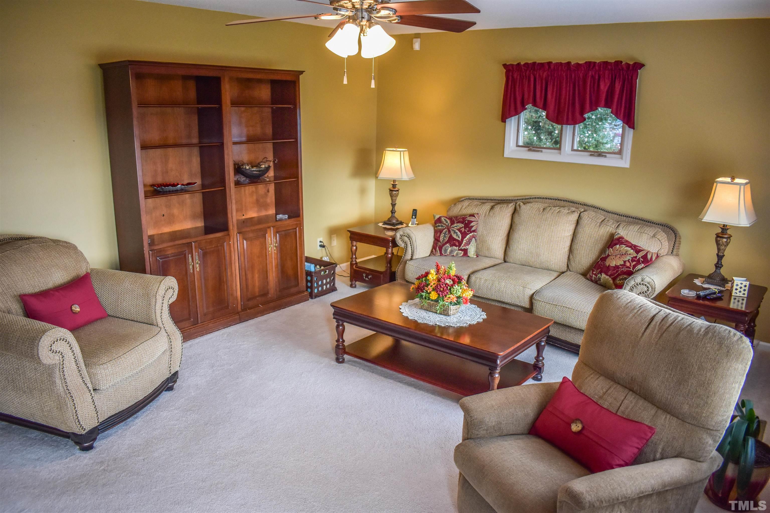 141 Country Store Road Selma, NC 27576 - Photo 8 of 16 Gallery Image 8
