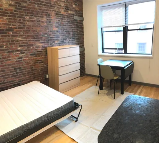 $2,300 | 144 Bowdoin Street, Unit 61, Boston, MA 02108