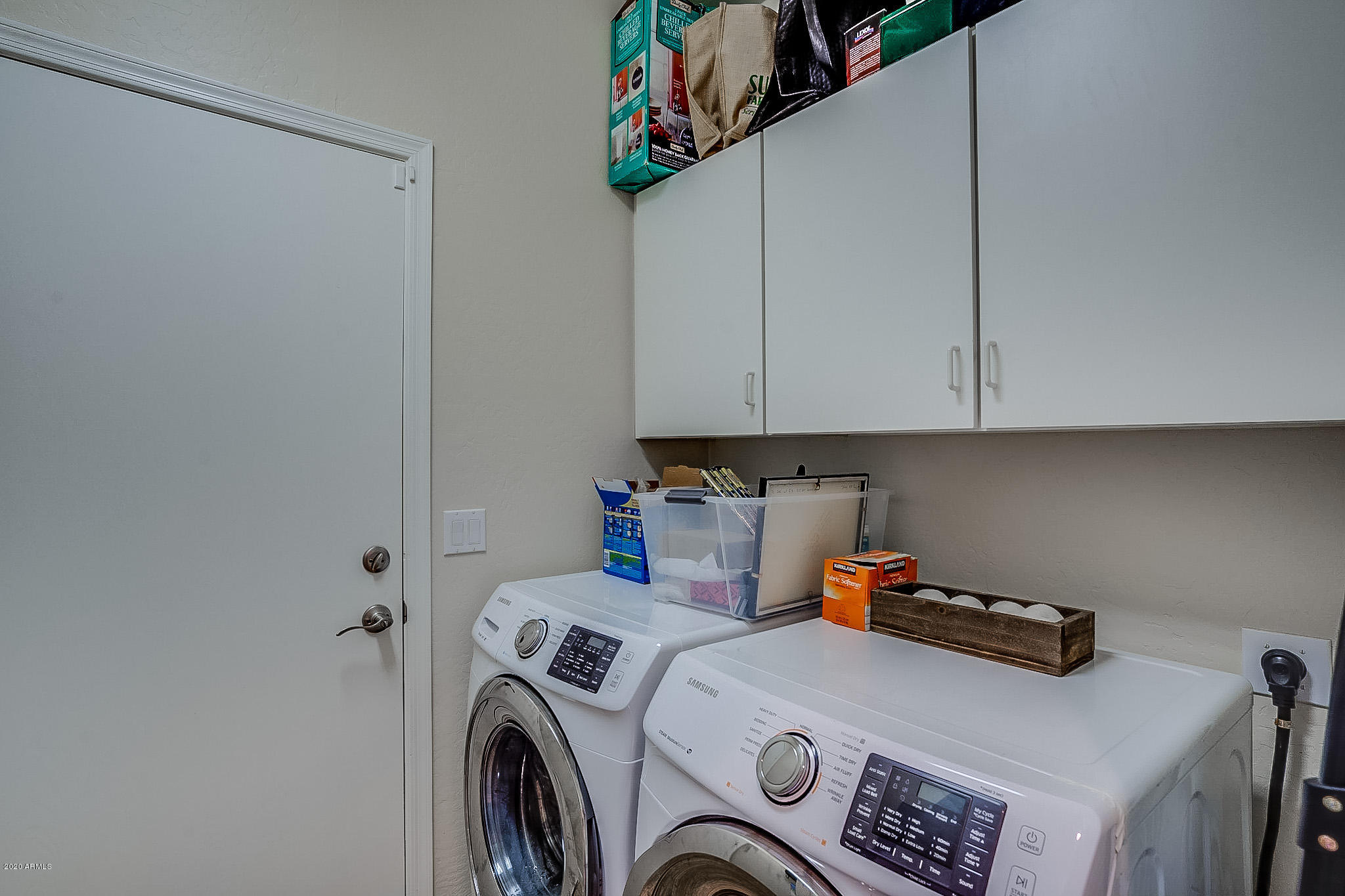 2520 East Fremont Road Phoenix, AZ 85042 - Photo 50 of 62 a utility room with dryer and washer