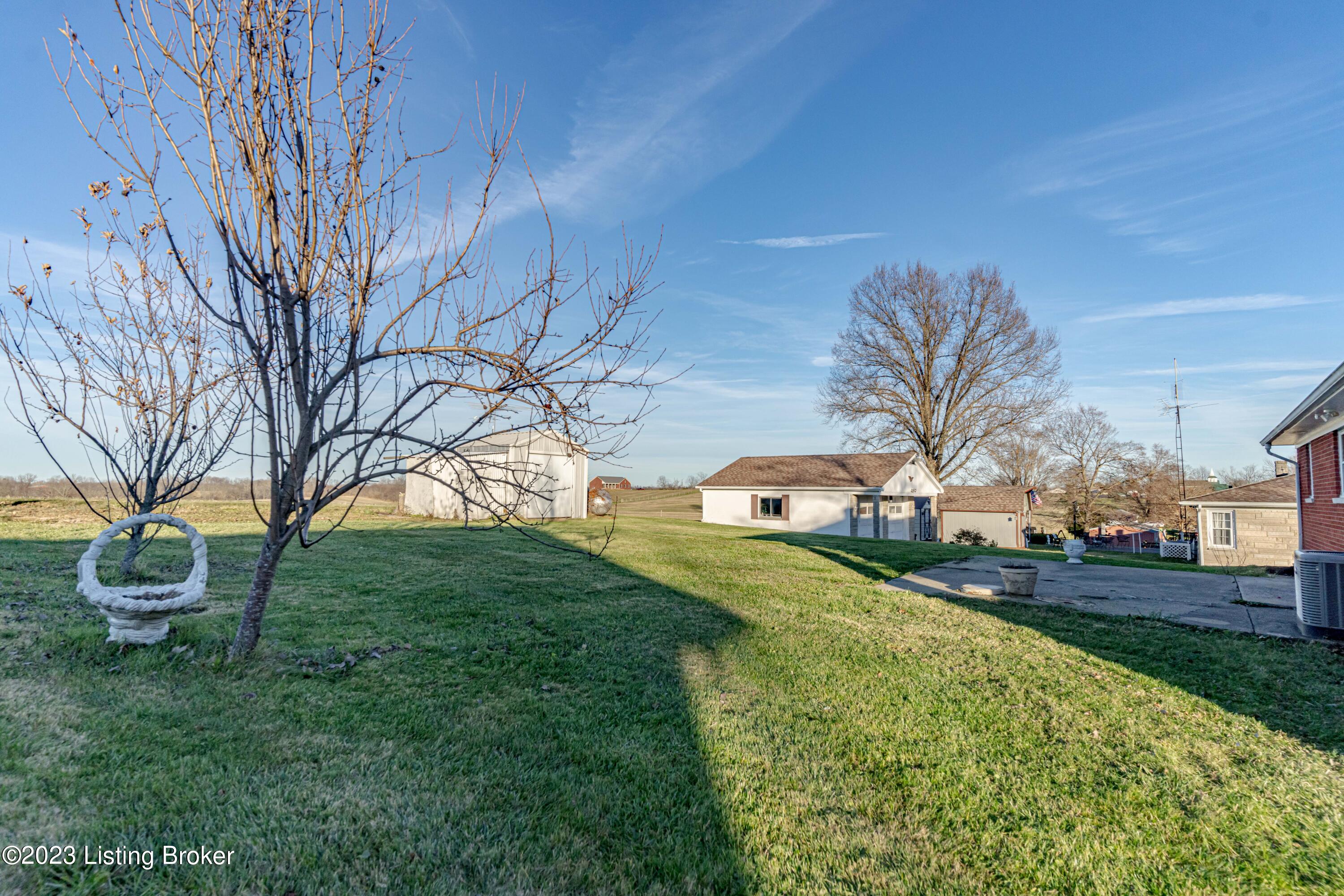 5186 Lawrenceburg Road Bloomfield, KY 40008 - Photo 31 of 35 1-07165