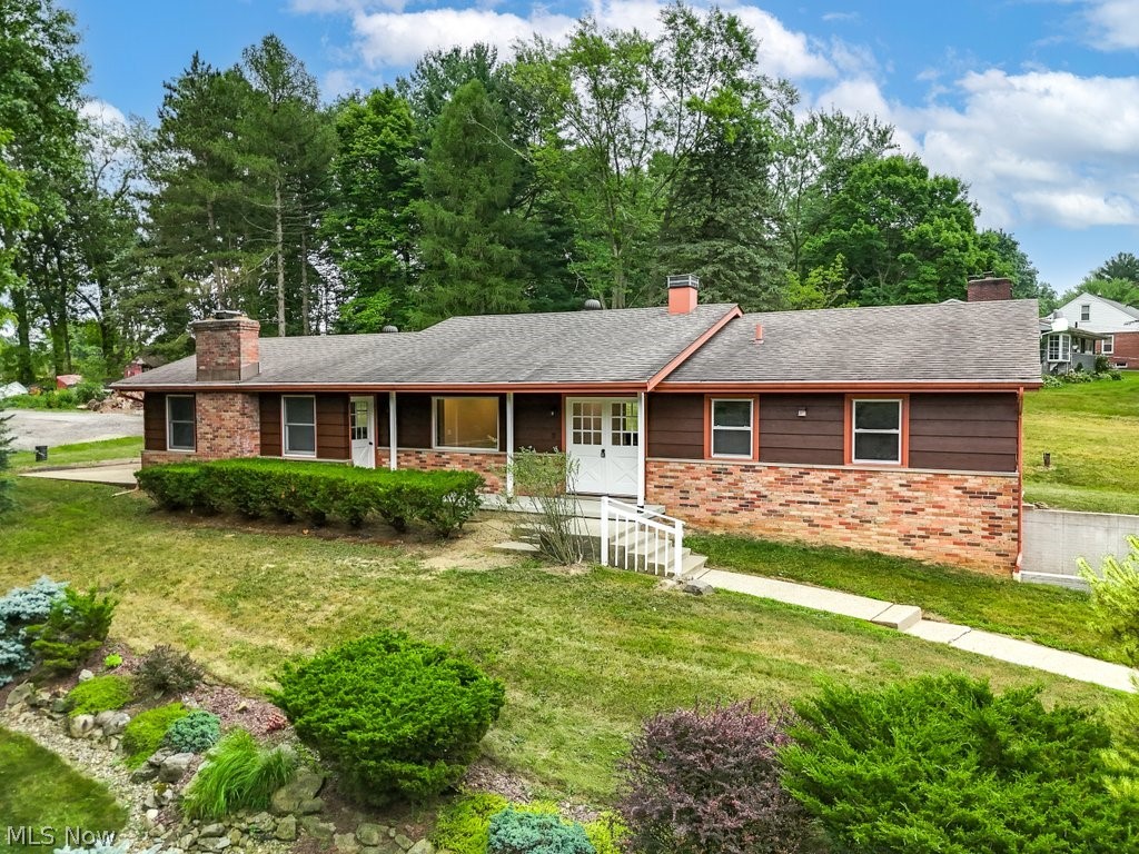 1747 Far View Road Akron, OH 44312 - Photo 1 of 42 Gallery Image 1