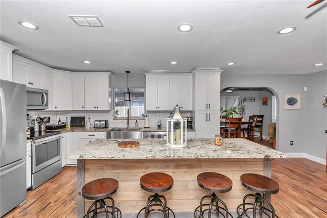 $2,300 | 6418 Southwest 62nd Avenue, Ocala, FL 34474