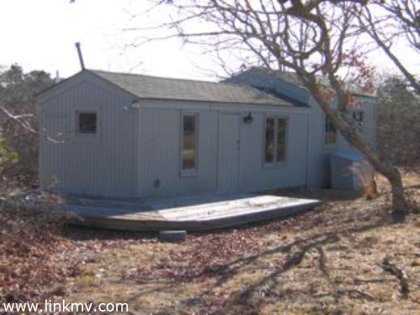 79 Quansoo Road Chilmark, MA 02535 - Photo 14 of 20 http://d1qzqeyxiitrap.cloudfront.net/photos/20642/600/847d6f46.jpg