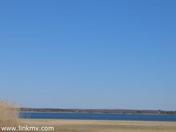79 Quansoo Road Chilmark, MA 02535 - Photo 16 of 20 http://d1qzqeyxiitrap.cloudfront.net/photos/20642/600/16b39760.jpg