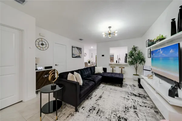 $2,500 | 561 Northeast 5th Street, Florida City, FL 33034