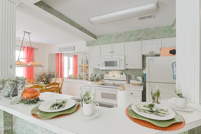 $199,500 | 330 South Middleton Drive Northwest, Unit 1009, Calabash, NC 28467