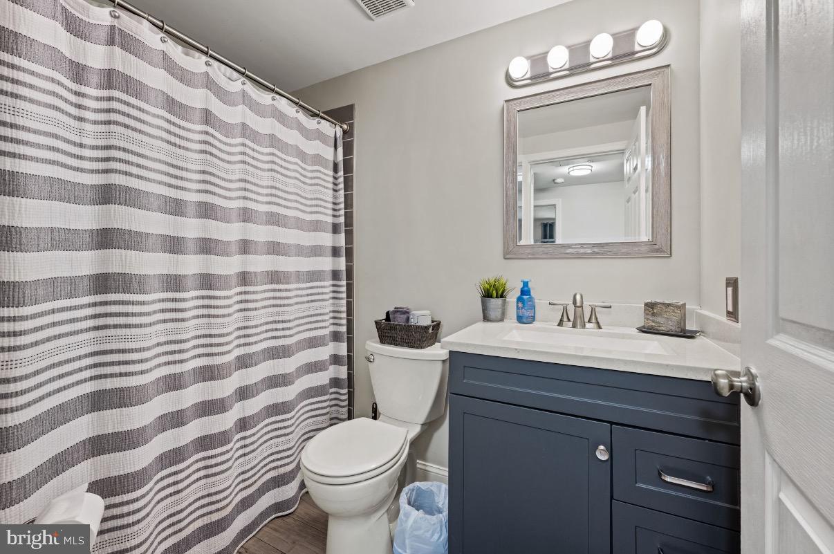 204 Lomond Road Williamstown, NJ 08094 - Photo 16 of 39 Guest bathroom