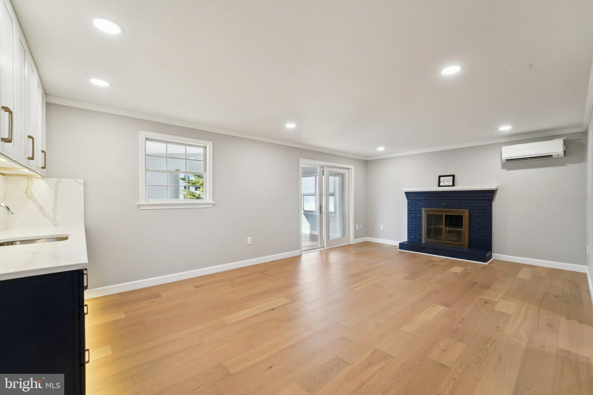 5 North Jefferson Street Frederick, MD 21701 - Photo 24 of 50 Bright and airy living space with charm.
