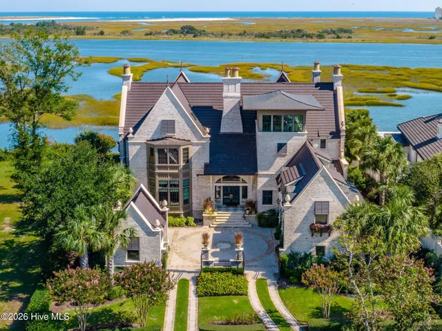 $8,000,000 | 2340 Ocean Point Drive, Wilmington, NC 28405