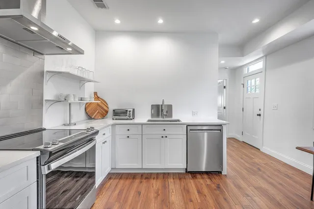 $1,199,000 | Undisclosed Address, Charleston, SC 29403