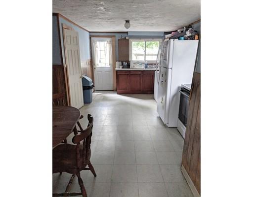 202 Marion Road Wareham, MA 02571 - Photo 7 of 12 Gallery Image 7