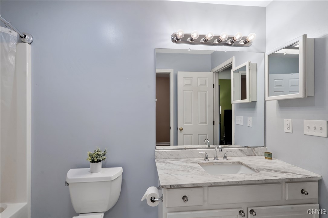 4016 Long Branch Road Salina, NY 13090 - Photo 20 of 29