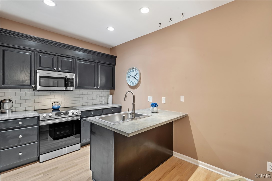 4016 Long Branch Road Salina, NY 13090 - Photo 8 of 29