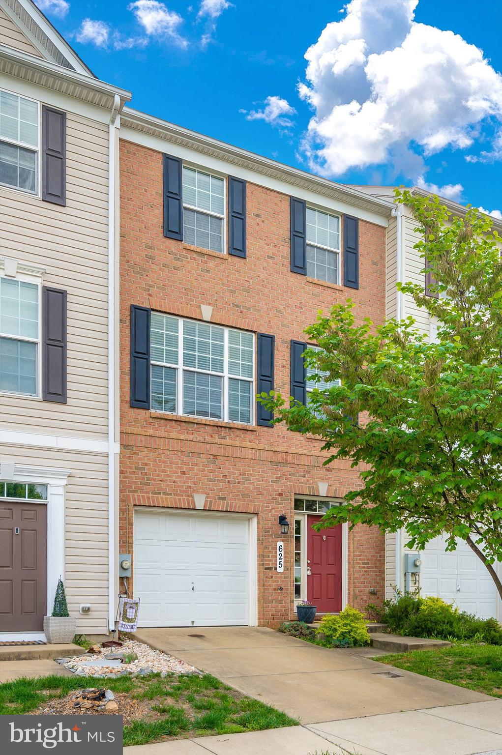 625 Cawley Drive Frederick, MD 21703 - Photo 3 of 36