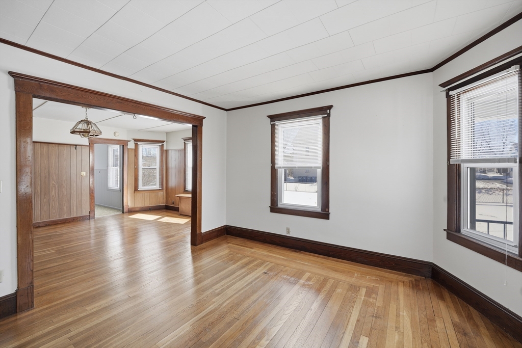 32 Maple Street West Springfield, MA 01089 - Photo 9 of 28 Gallery Image 9