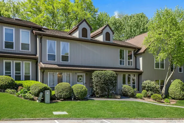 $465,000 | 53 Villa Drive, Peekskill, NY 10566