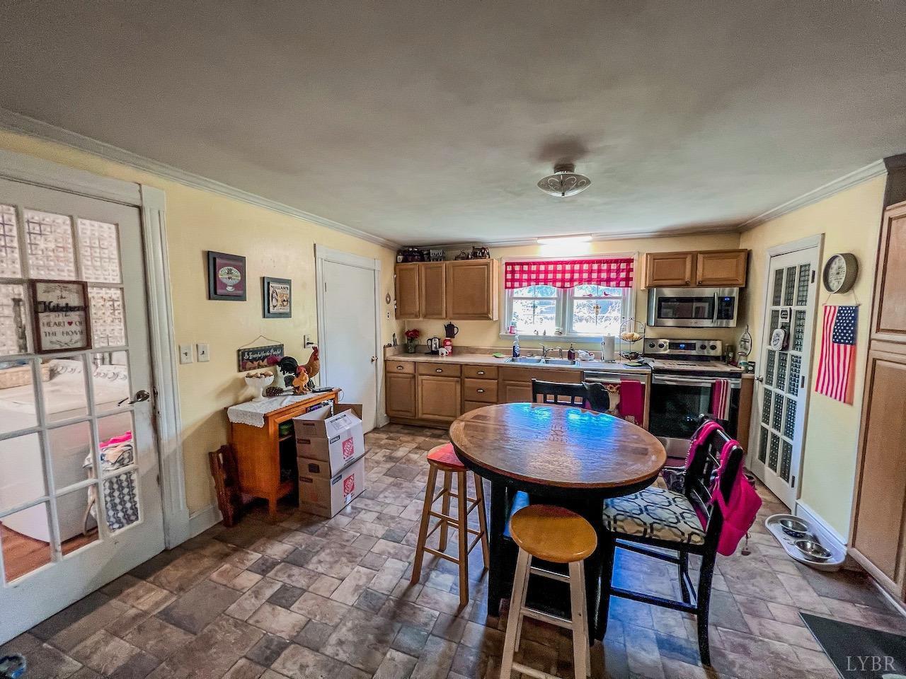 8772 Moneta Road Bedford, VA 24523 - Photo 10 of 30 Gallery Image 10
