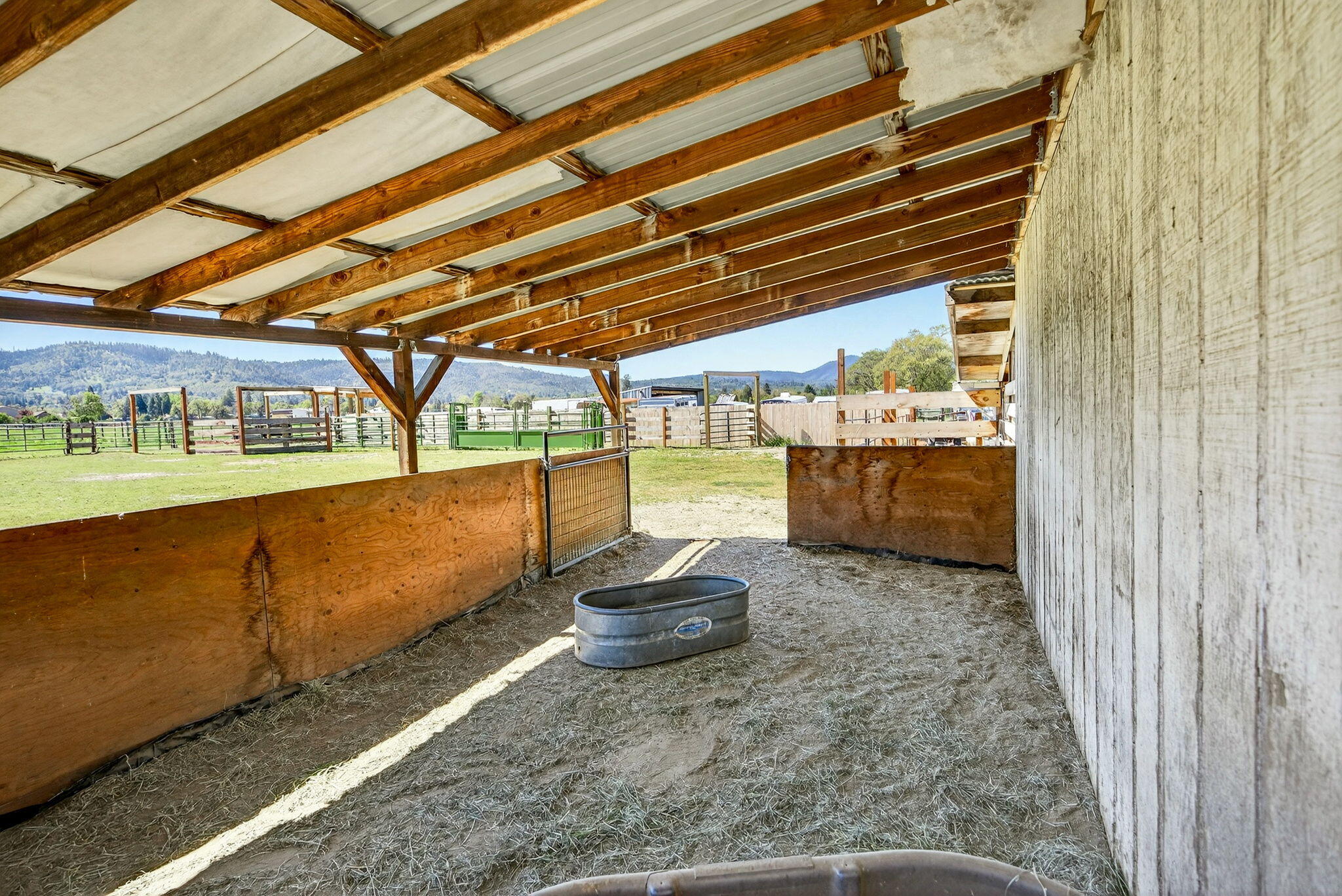 826 Oak Grove Road Medford, OR 97501 - Photo 47 of 69 ApxOG00118
