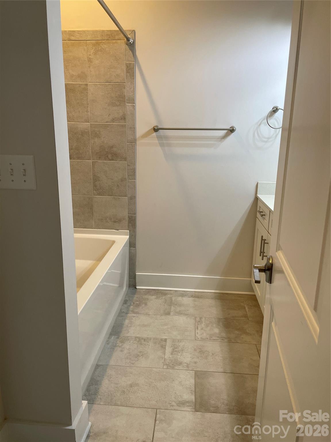935 McAlway Road, Unit 303 Charlotte, NC 28211 - Photo 7 of 16