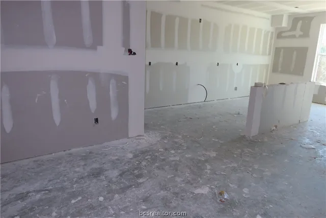 $2,400 | 2169 Big River Street, College Station, TX 77840