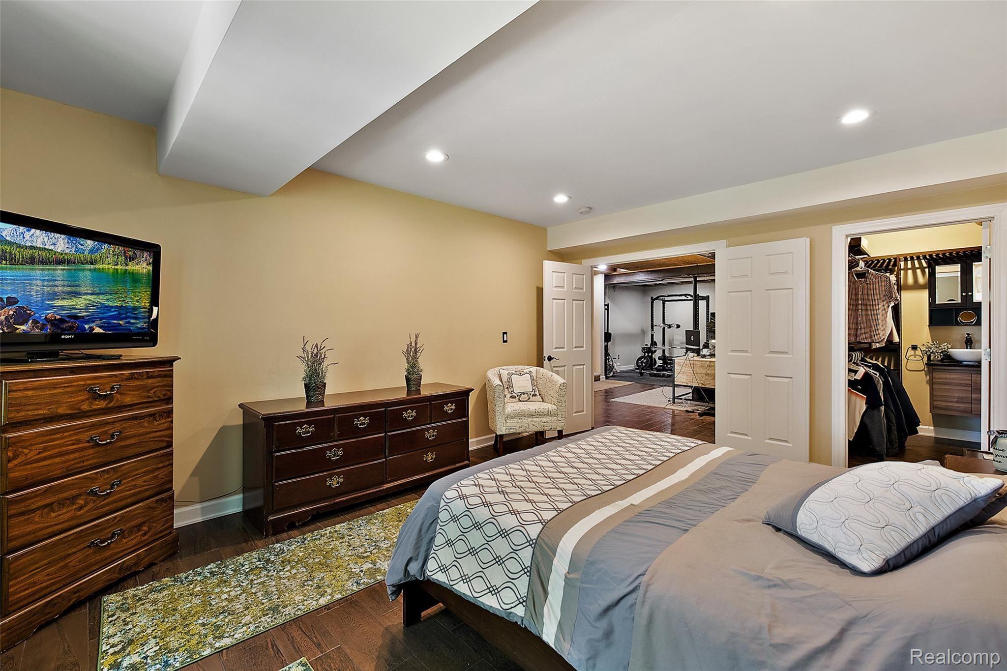 3501 Warwick Drive Rochester, MI 48309 - Photo 51 of 67 3501 Warwick Dr-74.jpg