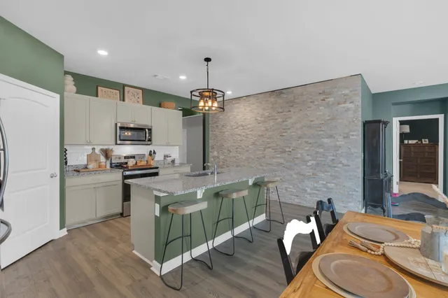 $383,000 | 234 Addison Avenue, Chapel Hill, TN 37034