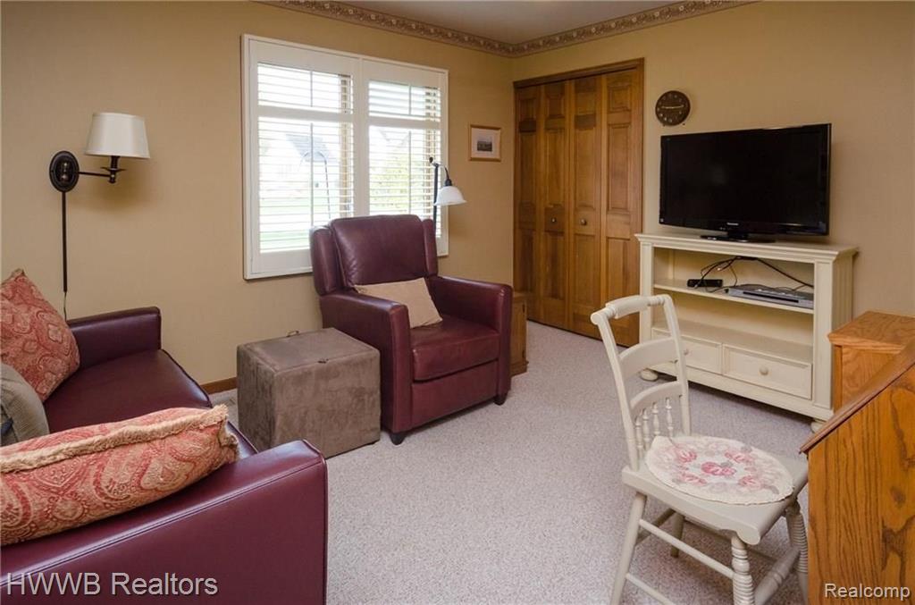 867 Augusta Drive Rochester Hills, MI 48309 - Photo 16 of 34