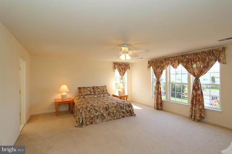 14304 Brass Wheel Road Boyds, MD 20841 - Photo 11 of 25 Bedroom (Master)